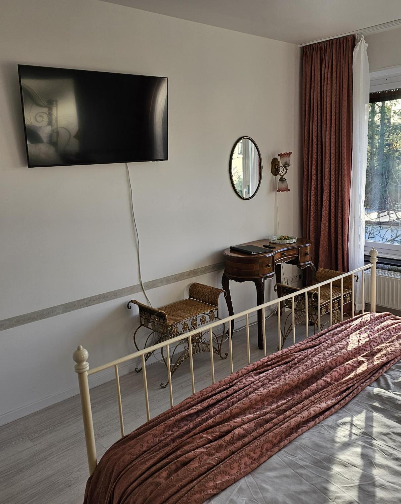Zimmer Mit Charme Sonne Nuremberg Exterior photo